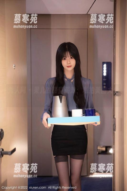 秀人网-果儿 秀人网 - 果儿的镂空游戏:私拍美图大公开!