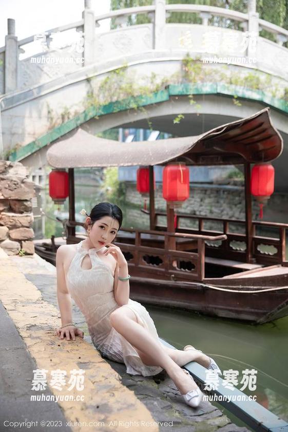 秀人网-甜白酱 秀人网 - 甜白酱的奶牛合集,更多画面只想锁定