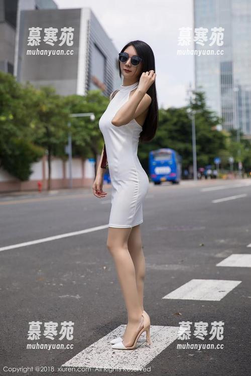 秀人网 - 此图请谨慎品味，索性给你高清版糯美子Mini修女