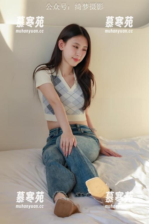 绮梦摄影-子涵 绮梦摄影 - 子涵的白丝图包,随便翻翻,意外总是藏在心底的那份微妙。