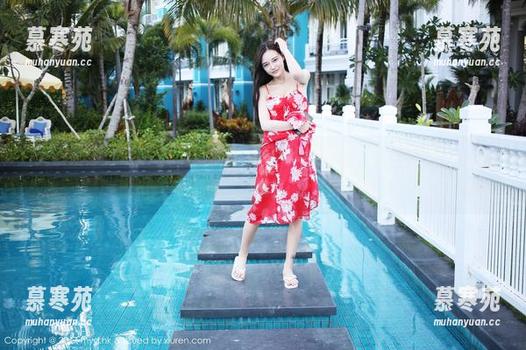 美媛馆 - 许诺Sabrina的高清双马尾写真，完美撞脸网红，哈哈！