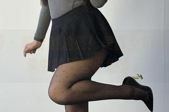 微密圈 – 越看越油亮！美邵女Baby写真集中的那些小细节。