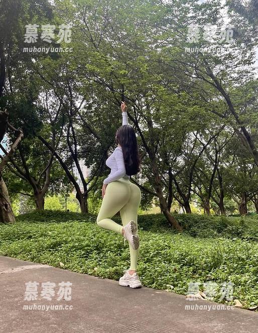 艾拉·isla 微密圈 - 图库上,艾拉·isla的甜美COS如同吐糖,下载得手,甜蜜自然来!