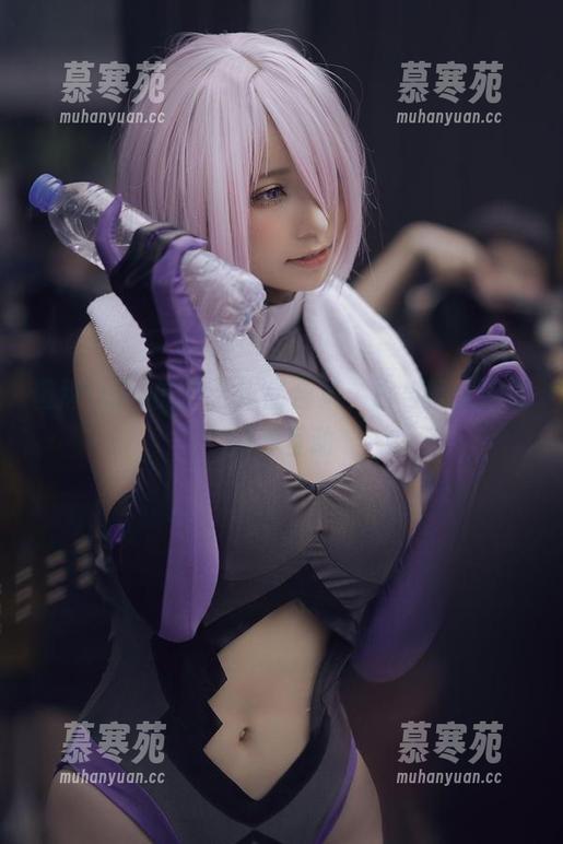 菌烨tako 菌烨tako的护士作品合集,白与黑之间的微妙互动