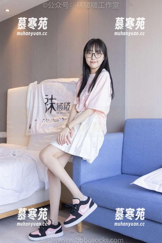 袜啵啵-熊熊 袜啵啵 - 熊熊的最新图集来扫盲,裤里丝修炼成功了吗?