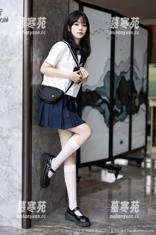 语画界-小蛮妖Yummy 语画界 - 眼镜和小蛮妖Yummy的搭配,别的资源都羡慕了!