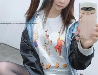 别看了，铭铭kizami的写真集会让你想一直宅在家里！