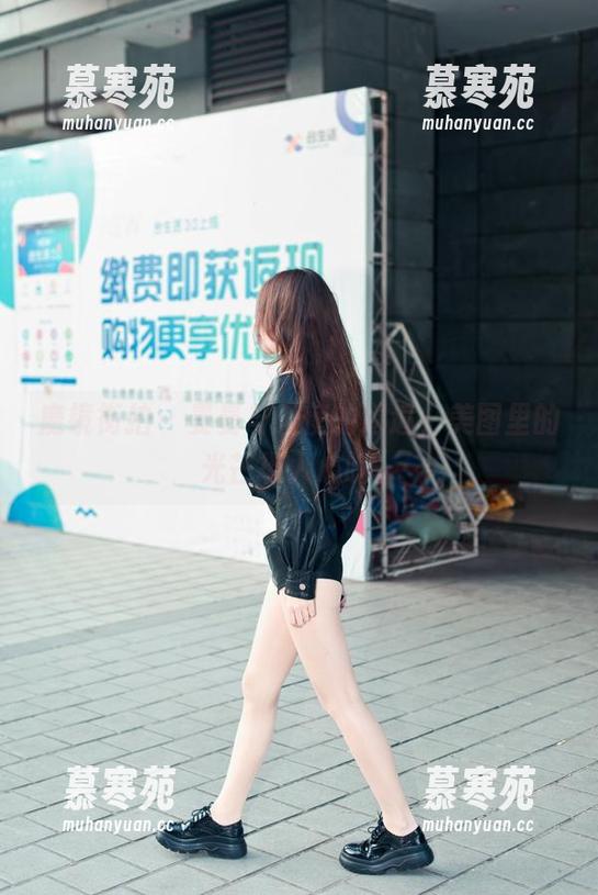 魔镜街拍 - 曼曼与天使的邂逅，美图里的光芒摄人心魄。